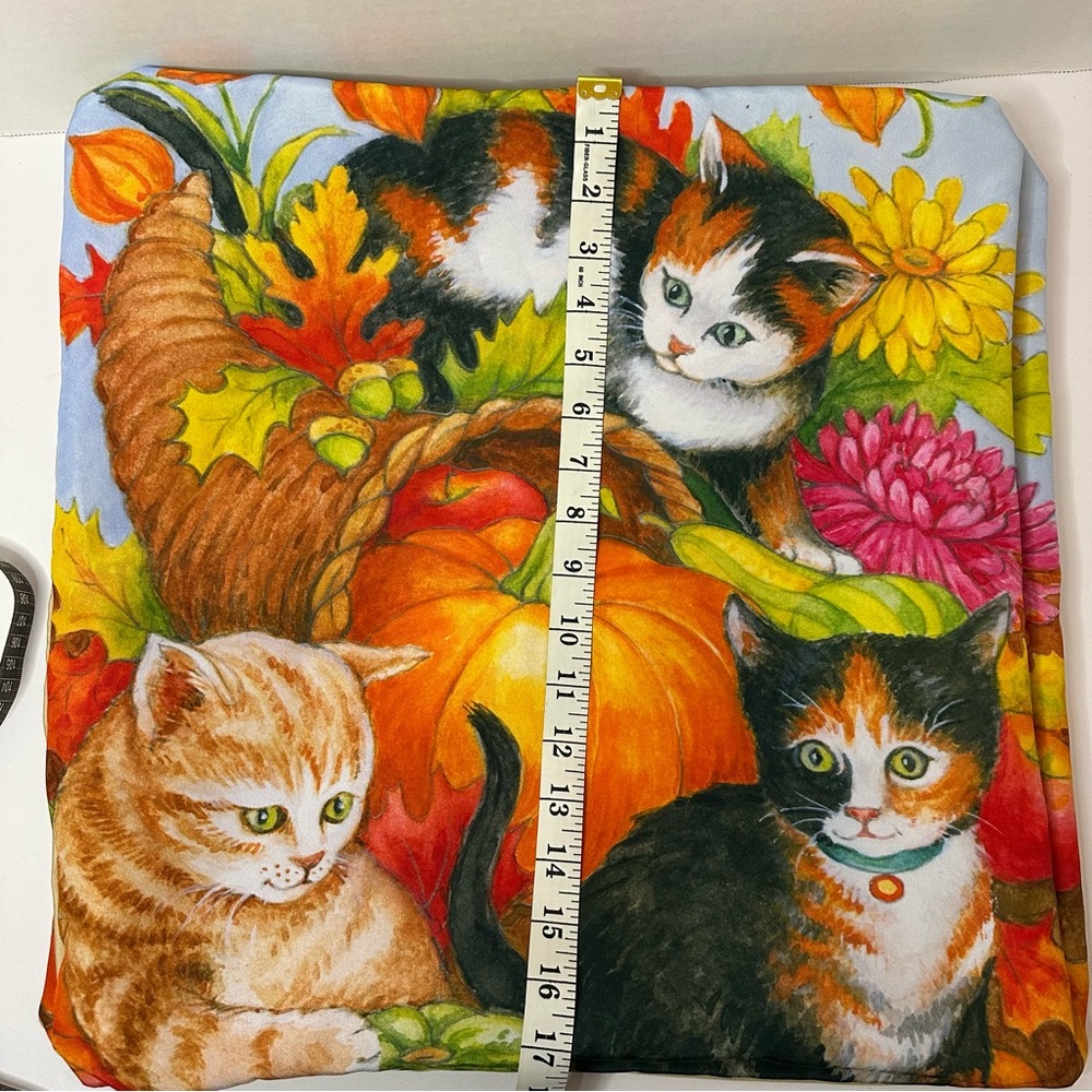 Toland Cat Pillow Covers - Picture 6 of 6